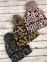 Load image into Gallery viewer, Knit Leopard Beanies