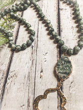 Load image into Gallery viewer, Natural Stone along Necklace w/Gold