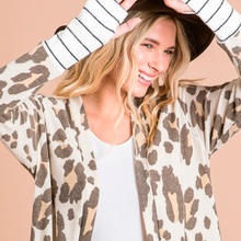 Load image into Gallery viewer, Striped Leopard Cardi